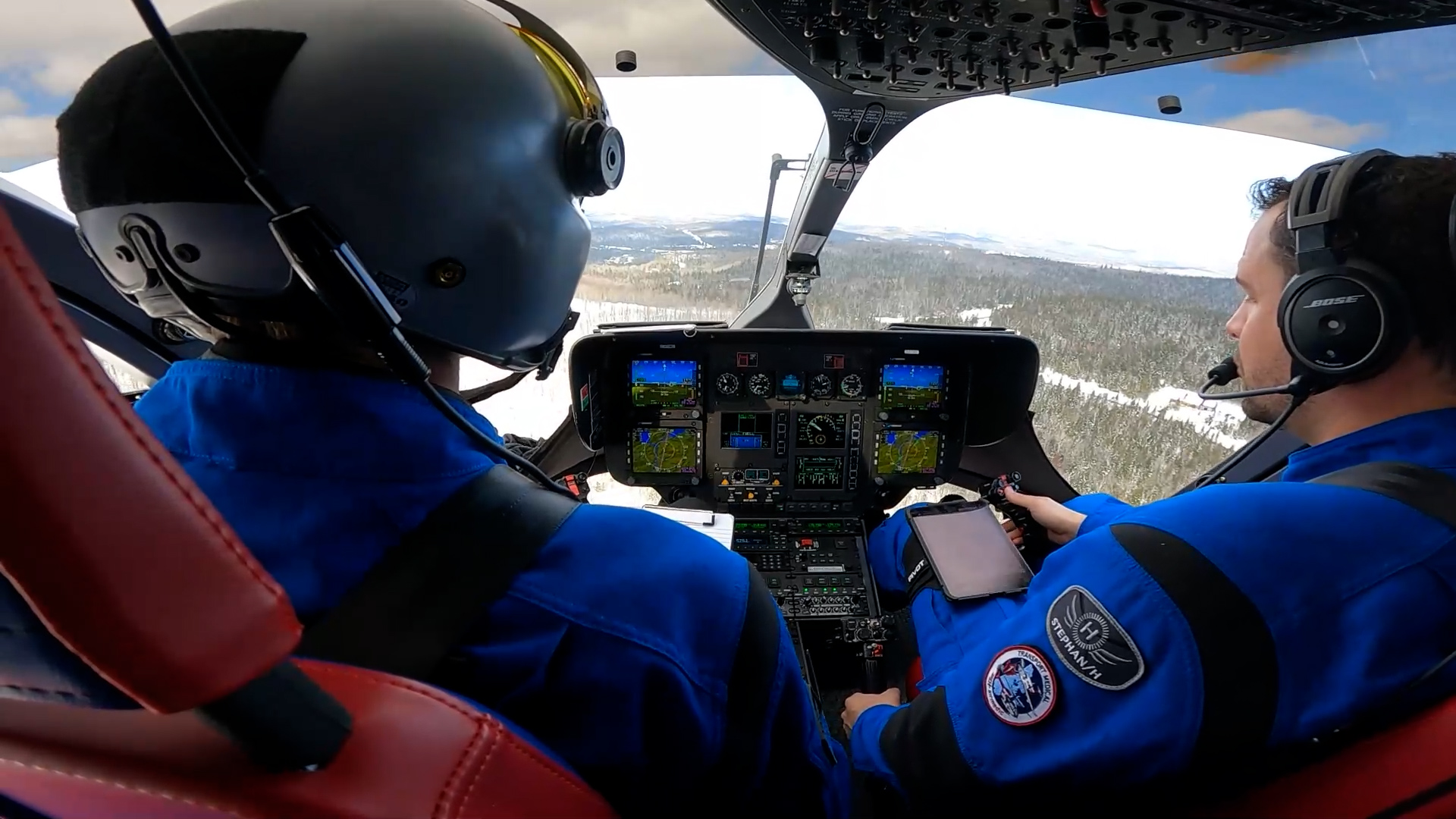 nouveaux uniformes Airmedic